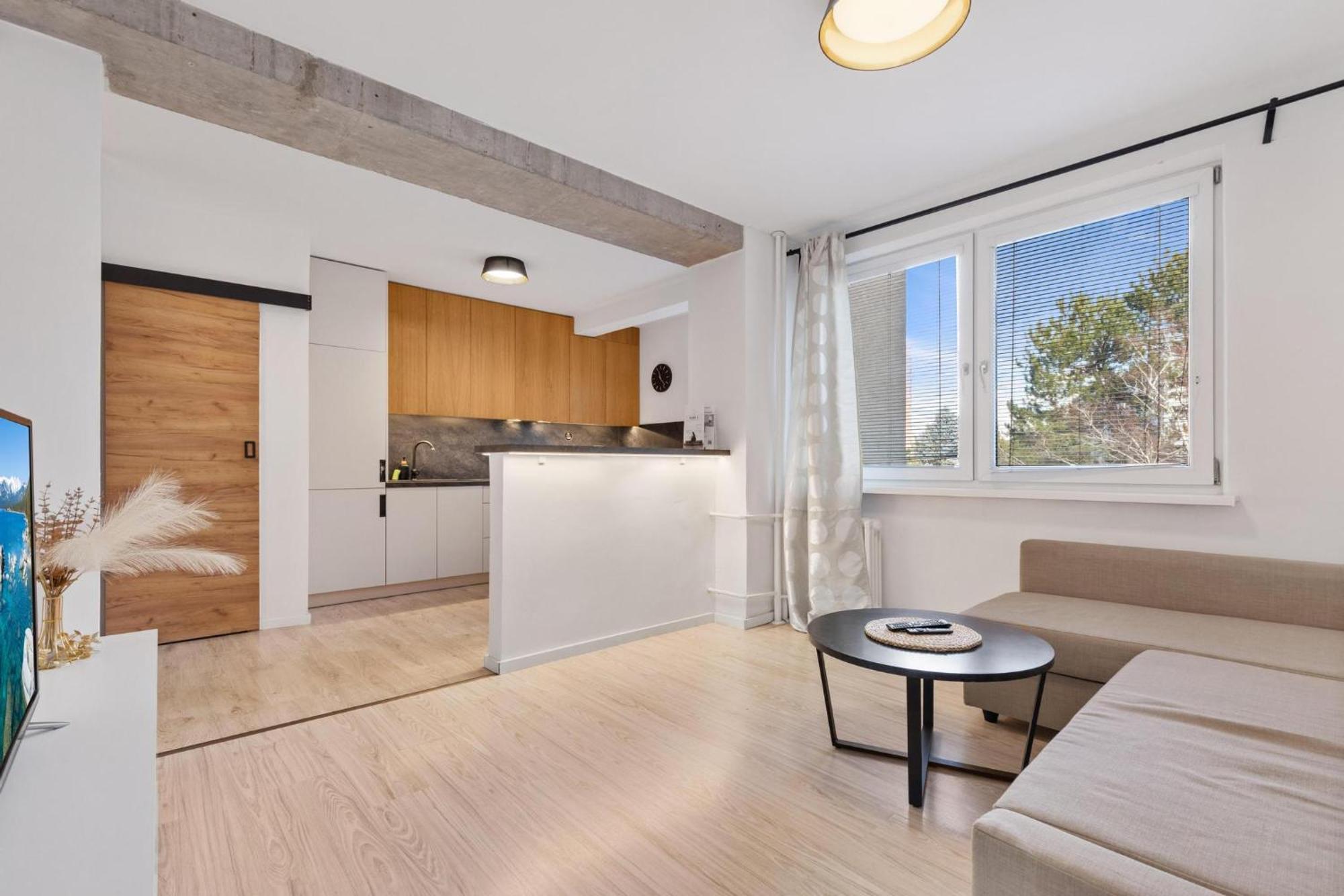 Barbyb Apartment - With Free Parking براتسيلافا المظهر الخارجي الصورة